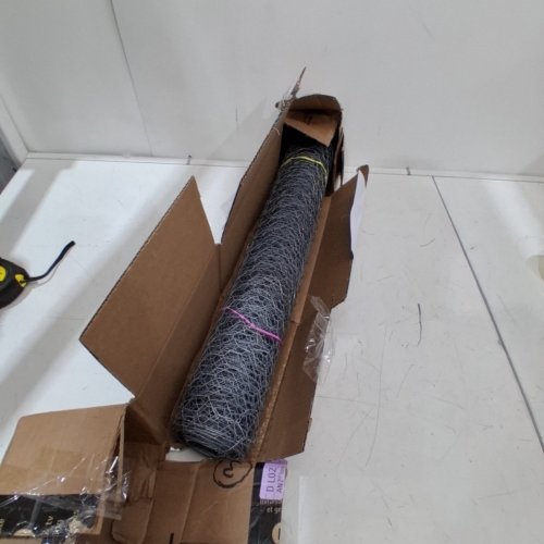 UNBRANDED CHICKEN WIRE FENCING - 2FT X 10FT image 2