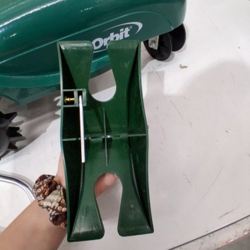 ORBIT  TRAVELING SPRINKLER - green - (model: 58322) image 3