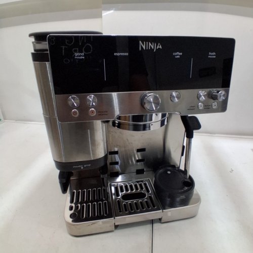3-IN-1 NINJA LUXE CAFÉ SIGNATURE SERIES ESPRESSO MACHINE - SILVER/BLACK (MODEL: ES655CCO) image 6