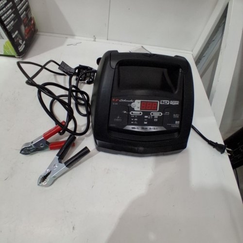 SCHUMACHER BATTERY CHARGER ENGINE STARTER AND ADVANCED DIAGNOSTIC TESTING - 2/12/30/100A 6V/12V (MODEL: SC1308) image 3