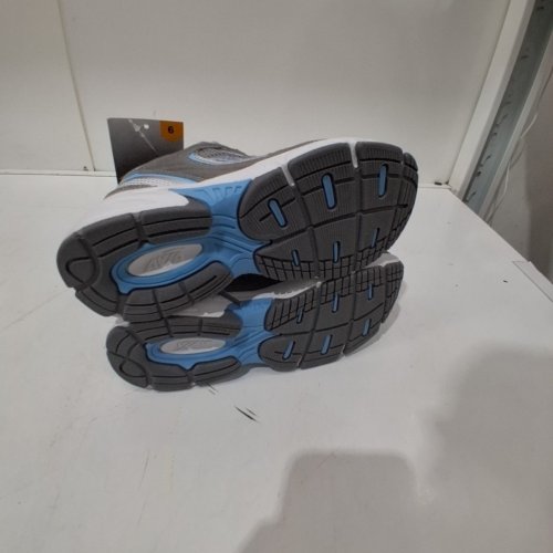 WOMEN'S AVIA ATHLETIC SNEAKERS - SIZE 6 - GREY / BLUE (MODEL: 26ACTIONW24) image 5