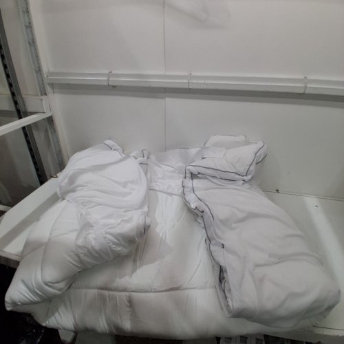 QUILTED MATTRESS TOPPER WITH ELASTIC STRAPS - 2" - KING - WHITE image 4