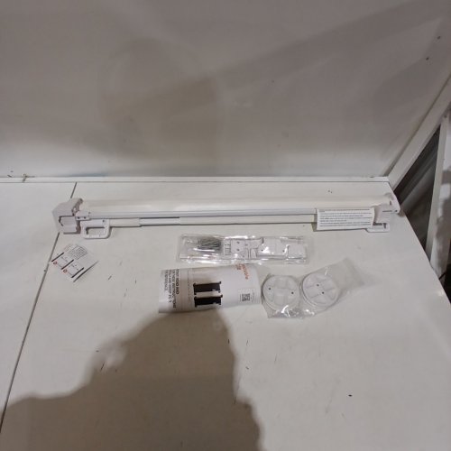 RETRACTABLE SAFETY GATE - 31" X 55" - WHITE image 2