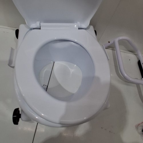 RAISED TOILET SEAT WITH ARMS, 3-LEVEL ADJUSTABLE HEIGHT, WIDENED COMMODE ELEVATED TOILET SEAT RISER WITH PADDED HANDLES FOR SENIORS/ELDERLY/HANDICAP/DISABLED ADULTS - 300LBS CAP - WHITE/BLACK (MODEL: SC7060H) image 3