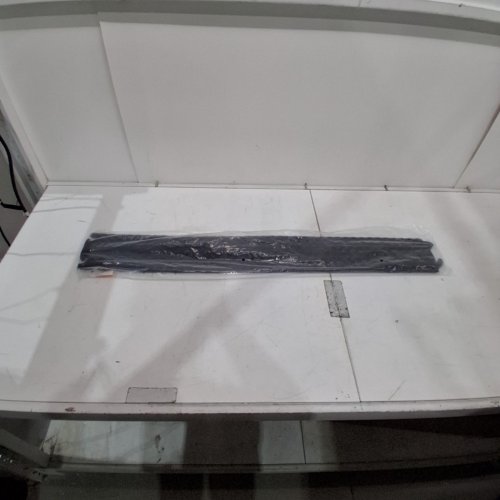 VEVOR RUBBER DROP OVER CABLE COVER RAMP - 39.4" X 5.1" - 1.5" X 0.5" OPENING - 2000LB CAPACITY - BLACK image 4