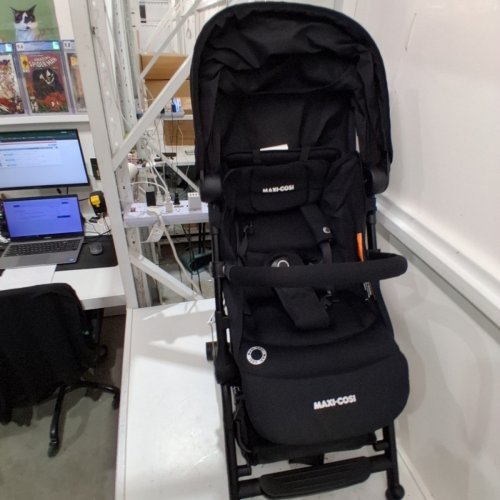 MAXI-COSI LARA ULTRA COMPACT FOLDABLE STROLLER - ESSENTIAL BLACK (MODEL: 01323CFNA) image 4