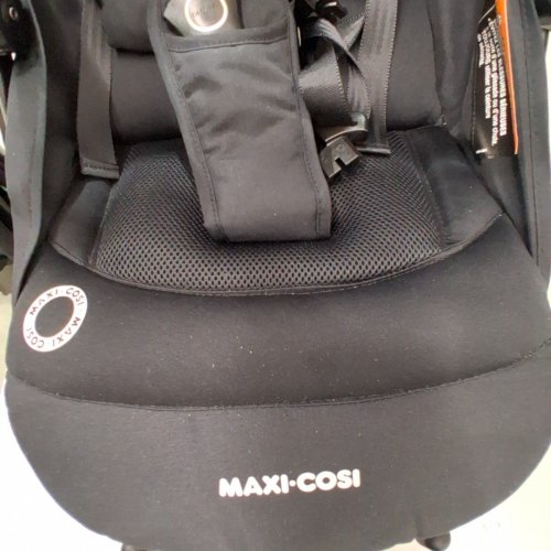 MAXI-COSI LARA ULTRA COMPACT FOLDABLE STROLLER - ESSENTIAL BLACK (MODEL: 01323CFNA) image 5