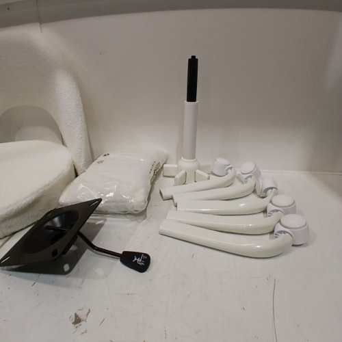 ADJUSTABLE SWIVEL FAUX FUR VANITY CHAIR - WHITE image 4