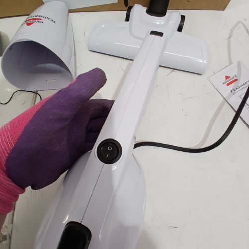 BISSELL FEATHERWEIGHT 3-IN-1 STICK/HAND VACUUM CLEANER - WHITE - (MODEL: 2033J) image 2