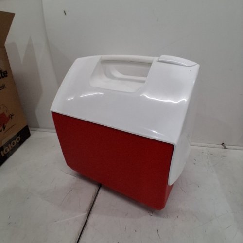 IGLOO PLAYMATE PAL 7 QT COOLER - RED image 3