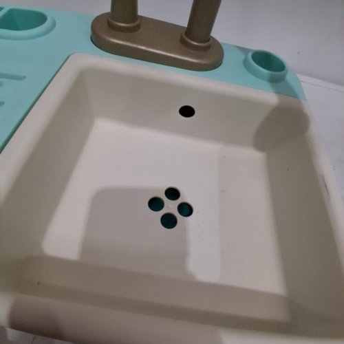 B.TOYS SPLASH-N-SCRUB PLAY SINK WITH RUNNING WATER FAUCET - TURQUOISE AND WHITE (MODEL: BE3740Z) image 3