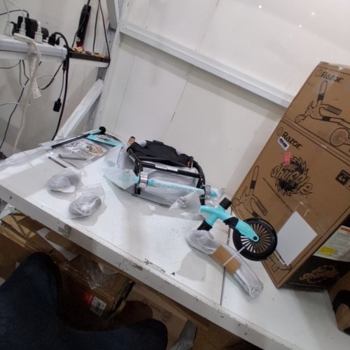 RAZOR CRAZY CART SHUFFLE POWERED DRIFTING GO-KART FOR AGES 4+- BLACK & BLUE (MODEL‎ 20043437) image 2