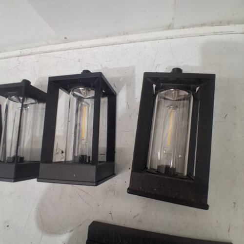 4PK GTX NATURALLY SOLAR POWERED 25LM PATHWAY LIGHTS - 4"X4"X23"- BLACK (MODEL: 1937955) image 5