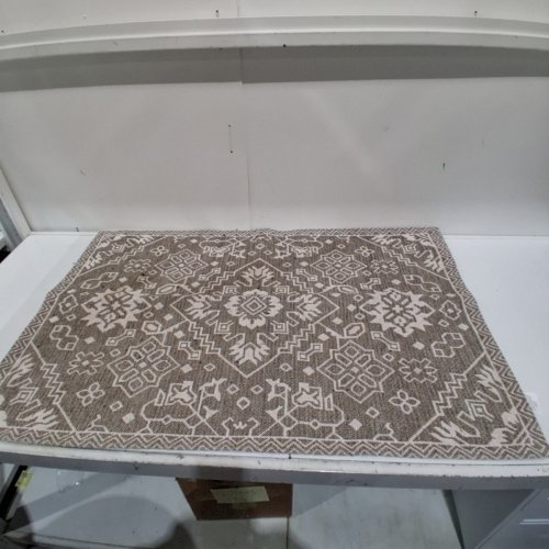 SADIE TOWN & COUNTRY LIVING DECORATIVE CHENILLE NON-SLIP LOW-PILE ACCENT AREA RUG - 30" X 45" - BEIGE (STYLE: 1992776) image 2