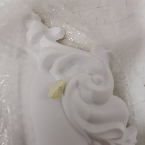 EKENA MILLWORK RILEY CEILING MEDALLION - 18" OD X 3 1/2" ID X 1 1/2"- WHITE (MODEL:CM18RL) image 3