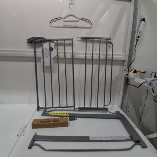 REGALO EASY STEP EXTRA WIDE BABY GATE - 29"- 49" X 30" - GREY (MODEL: 1164 EP DS) image 2