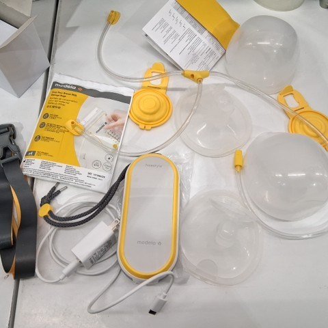 MEDELA FREESTYLE MINI HANDS-FREE DOUBLE ELECTRIC BREAST PUMPS - WHITE/YELLOW image 3