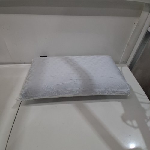 MALOUF Z ZONED DOUGH GEL-INFUSED MEMORY FOAM PILLOW - QUEEN - WHITE/BLUE (MODEL: ZZQQHPZG) image 2
