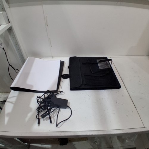 NEEWER SOFT FOLDING PORTABLE PHOTO STUDIO LIGHT BOX KIT - 16" X 16" - BLACK image 3