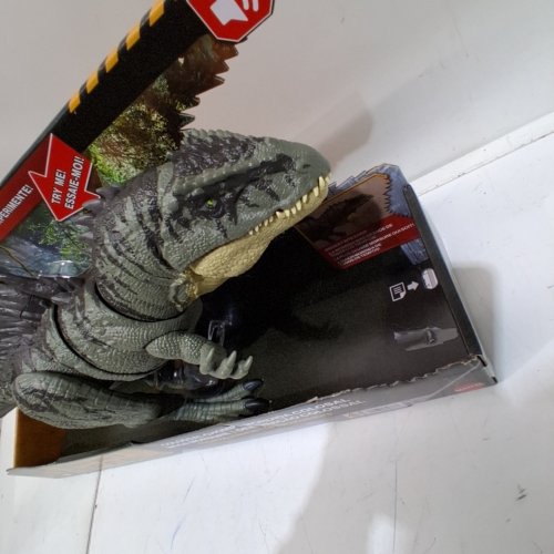 MATTEL JURASSIC WORLD COLOSSAL CHOMP GIGANOTOSAURUS DINOSAUR TOY - GRAY AND GREEN (ITEM: JNL65-9564) image 2