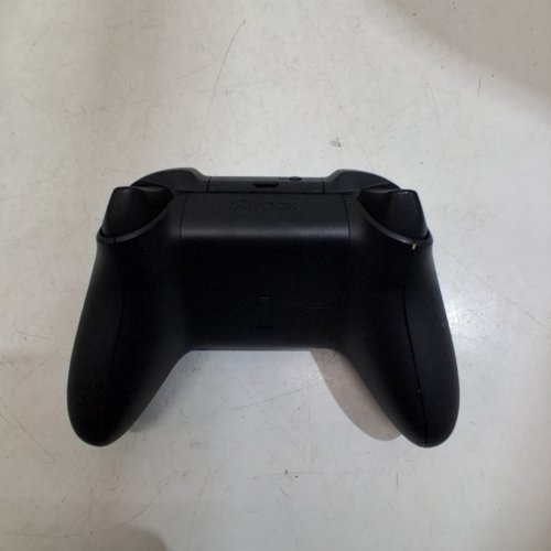 XBOX ONE CORE CONTROLLER - CARBON BLACK image 4