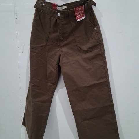 WOMEN'S LEVI STRAUSS SIGNATURE VINTAGE CINCHED LOOSE CARGO - 14 - BROWN image 3