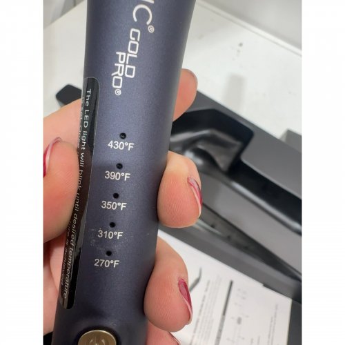 BIO IONIC GOLDPRO CURLING IRON 1.25" CERAMIC BERRAL image 4