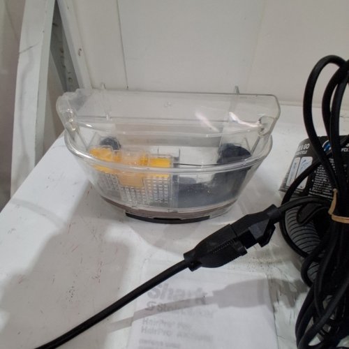 SHARK STAINSTRIKER HAIRPRO PORTABLE SPOT/STAIN/ODOUR ELIMINATOR WITH 4 ATTACHMENTS - COPPER/BLACK (MODEL: PX251C 26) image 5