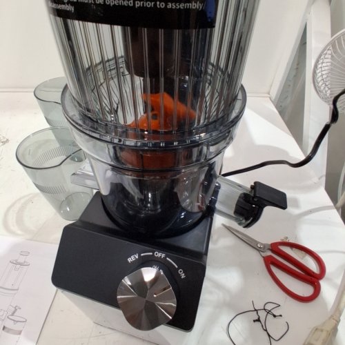 WHALL SLOW JUICER - SILVER / BLACK (MODEL: ZM1913M) image 2