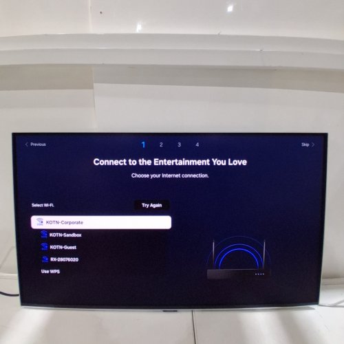 SAMSUNG G8 OLED 32" 4K ULTRA HD 240HZ 0.03MS GTG OLED FREESYNC/G-SYNC MONITOR - WHITE (MODEL: LS32DG802SNXZA) image 3
