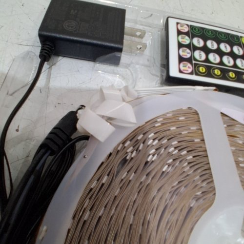 KSIPZE LED LIGHT STRIP SMART MUSIC SYNC RGB COLOR CHANGING WITH APP AND REMOTE CONTROL - 100FT (MODEL: ST51-K2430) image 4