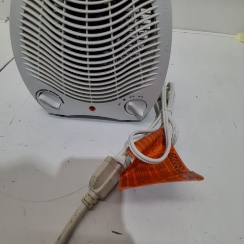 BLACK+DECKER PORTABLE SPACE HEATER WITH OVERHEAT PROTECTION FOR INDOORS - 1500W - WHITE - (MODEL:BHD101W) image 2