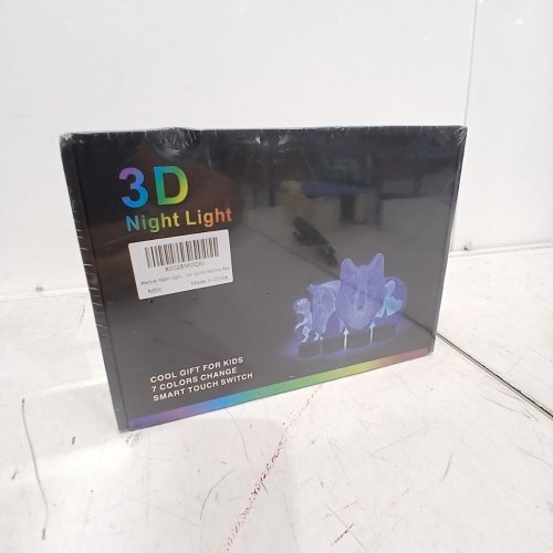 LIGHTZZ HOCKEY PLAYER 3D STANDING NIGHT LIGHT ILLUSION LAMP - 16 COLOURS image 2