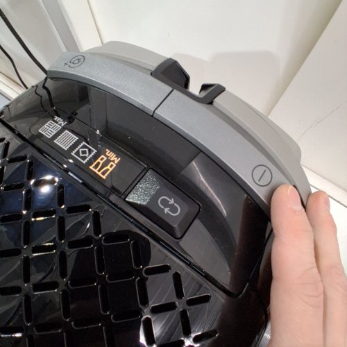 MIELE GUARD M1 CAT & DOG BAGGED CANISTER VACUUM CLEANER WITH ODOUR-REDUCING ACTIVE AIRCLEAN FILTER - BLACK (MODEL: 12704670) image 2