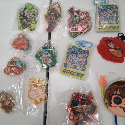 16PK ASSORTED ANIME KEYCHAINS - MULTICOLOR image 3