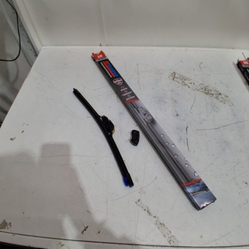 BFGOODRICH PREMIUM BEAM WIPER BLADES - 16" - BLACK (MODEL: 2013862) image 2