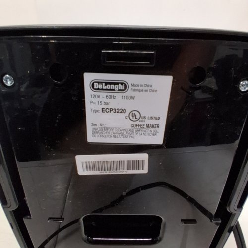 DELONGHI 15-BAR ADVANCED ESPRESSO MACHINE AND CAPUCCINO MAKER - BLACK/STAINLESS STEEL - (MODEL: ECP3220) image 10
