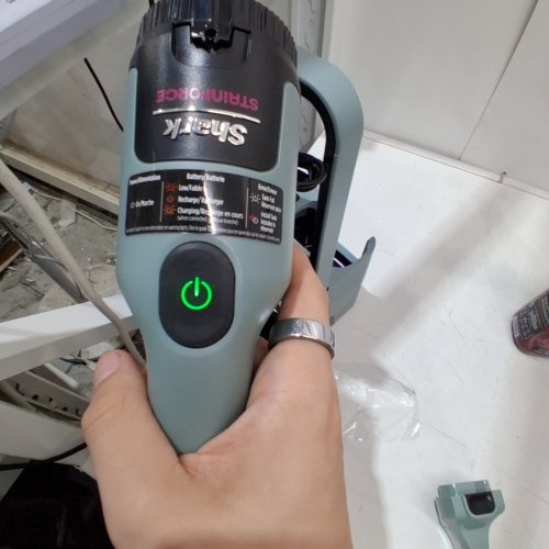 SHARK STAINFORCE CORDLESS SPOT CLEANER INDOOR/OUTDOOR, CARPETS, UPHOLSTERY, CAR SEATS & STAIRS - (MODEL: HX101C ) image 2