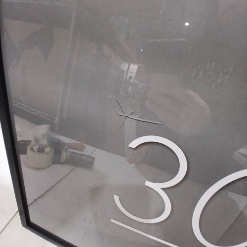 AMERICANFLAT POLISHED PLEXIGLASS THIN BORDER PICTURE FRAME - 30" X 40" - BLACK image 3