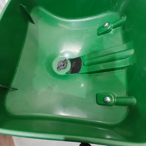 SCOTTS TURF BUILDER EDGEGUARD MINI BROADCAST SPREADER - GREEN image 3
