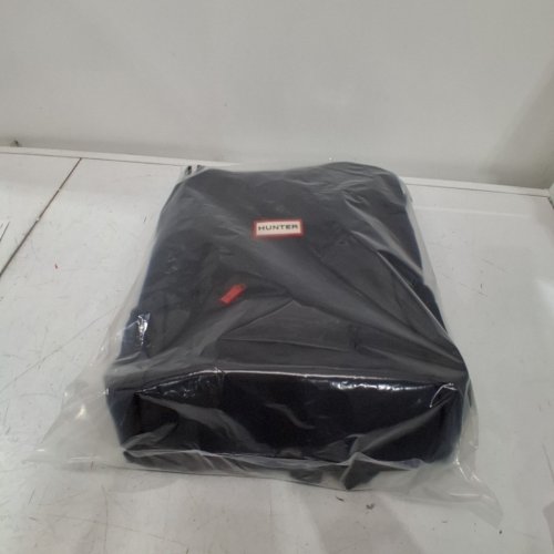 HUNTER TOP CLIP BACKPACK WITH LAPTOP POCKET - 16L - BLACK image 6
