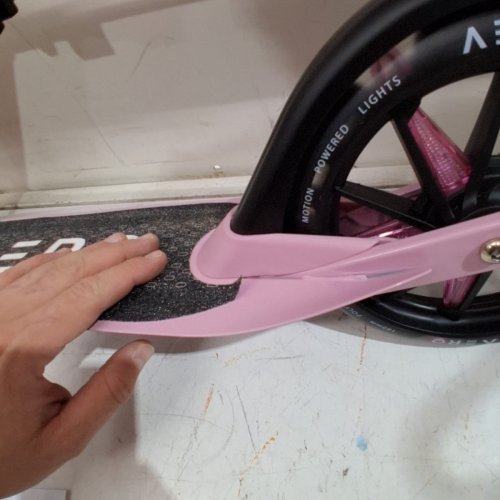 AERO A5 SCOOTER FOR KIDS 6-12 WITH LIGHT UP WHEELS - 7" - PINK (MODEL: A5) image 5