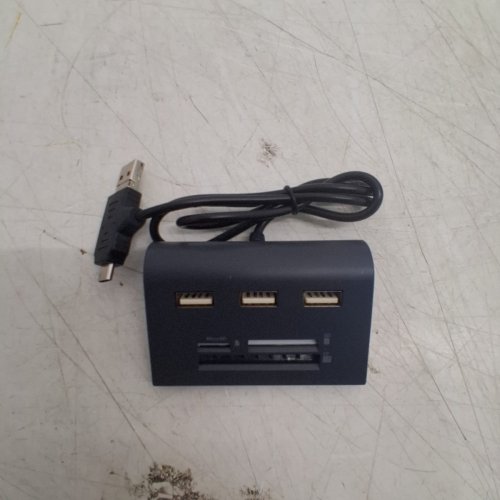 VIVITAR MULTI-PORT USB HUB WITH SD, MICROSD AND COMPACTFLASH CARD READER - BLACK (MODEL: VIVRW7200-8LK-FR) image 3