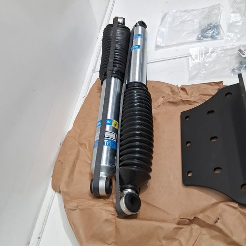 2 SUPERLIFT DUAL STEERING STABILIZERS - FORD F250/F350 1999-2004 - SILVER / BLACK (MODEL: 77-20) image 6