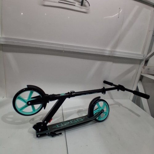 UPGO FOLDABLE KICK SCOOTER FOR AGES 6+ - 240 LBS MAX - BLACK/AQUA BLUE/GREEN image 5
