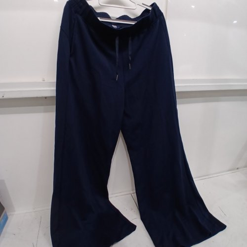 CHAPS LOOSE FLARE PANTS - LARGE - NAVY image 3