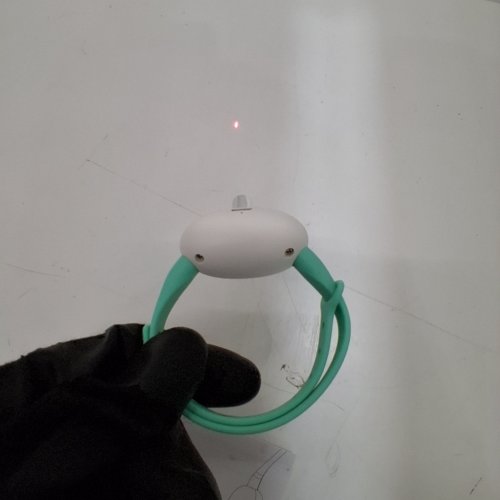ADJUSTABLE ANGLE TEASER LASER CAT COLLAR - GREEN/WHITE (MODEL: LM-2201) image 2