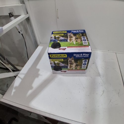 PETSAFE STAY + PLAY WIRELESS FENCE, COVERS UP TO 3/4 ACRE, FOR DOGS AND CATS OVER 2.3 KG, WATERPROOF AND RECHARGEABLE, WITH TONE AND STATIC STIMULATION (PIF00-13663) image 2