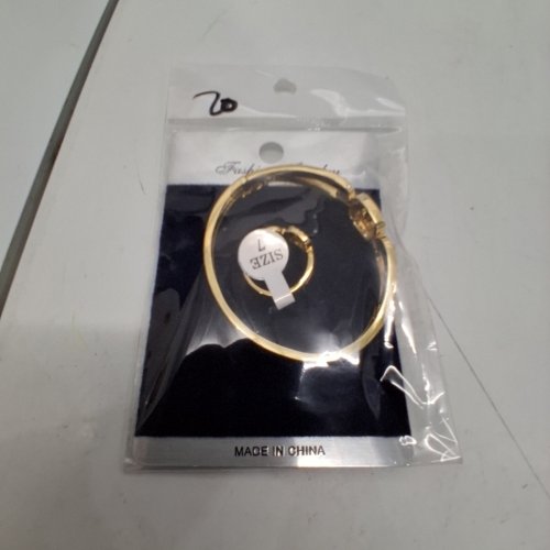 2PC WOMENS FASHION JEWELRY RING AND BANGLE SET - RING SIZE 7 - GOLD TONE image 2