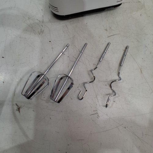 SUPER HAND MIXER WITH BEATER ATTACHMENTS - WHITE/BLACK (MODEL: HH-133) image 4